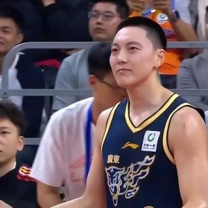 世界杯官方网站 世界杯赛程-广东队主场40分惨败，杜锋脸色铁青，朱芳雨该认真上班了